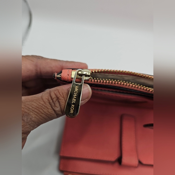 Michael Kors Peach Wallet - Picture 9 of 12